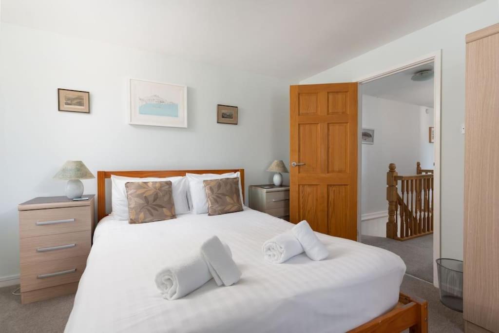 Charming 3 Bedroom Harbour Cottage With Parking Penzance Buitenkant foto