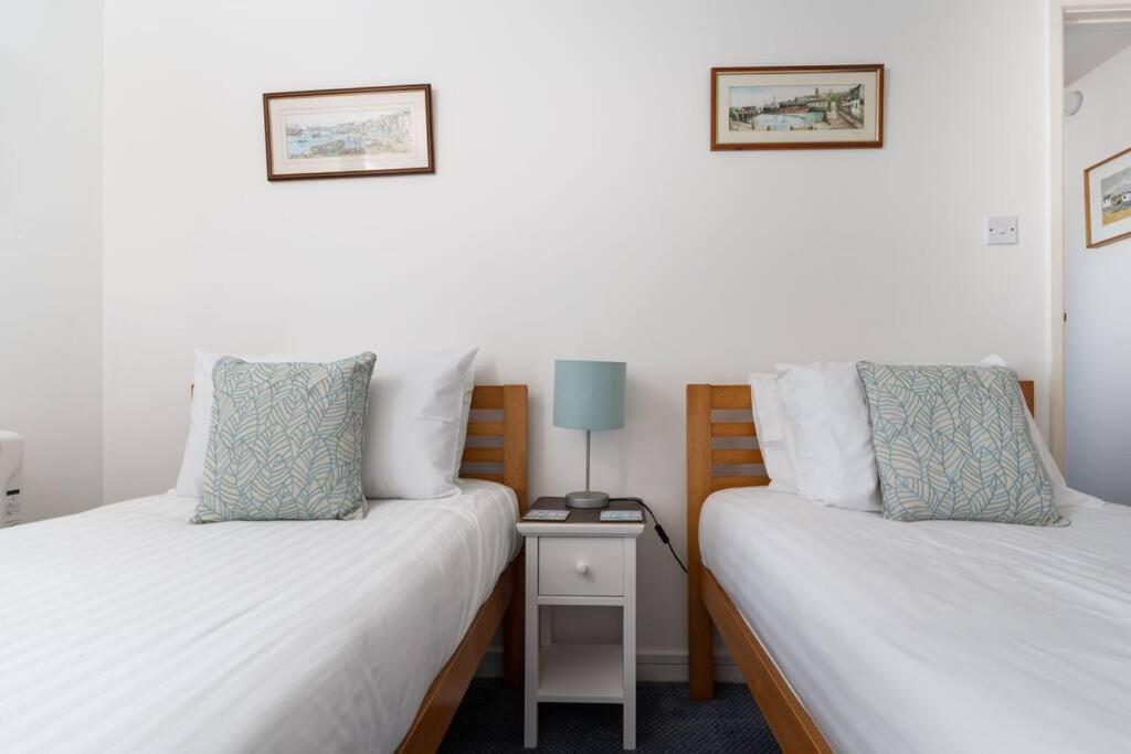 Charming 3 Bedroom Harbour Cottage With Parking Penzance Buitenkant foto